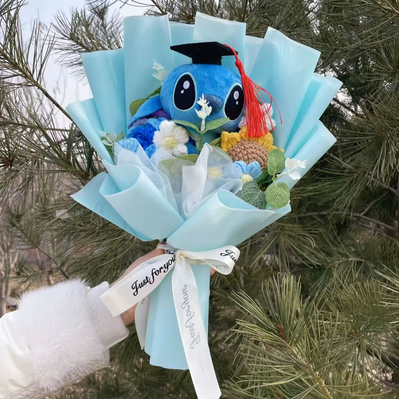 Catoon Stich Plush Doll Toy with Flowers Creative Handmade Bouquet Stuffed Animals Valentine Christmas Graduation Gift